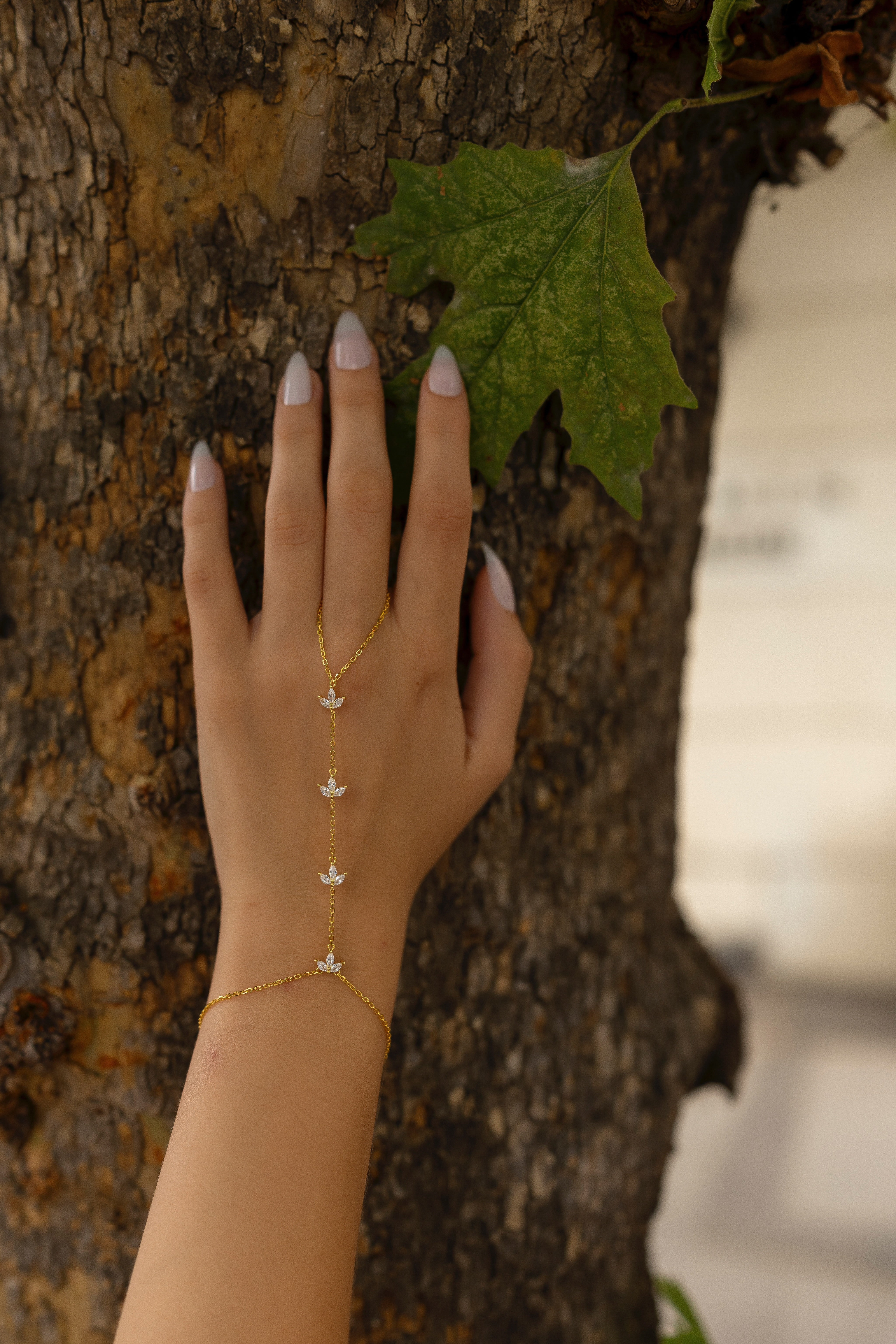 Eternelle Hand Chain Bracelet