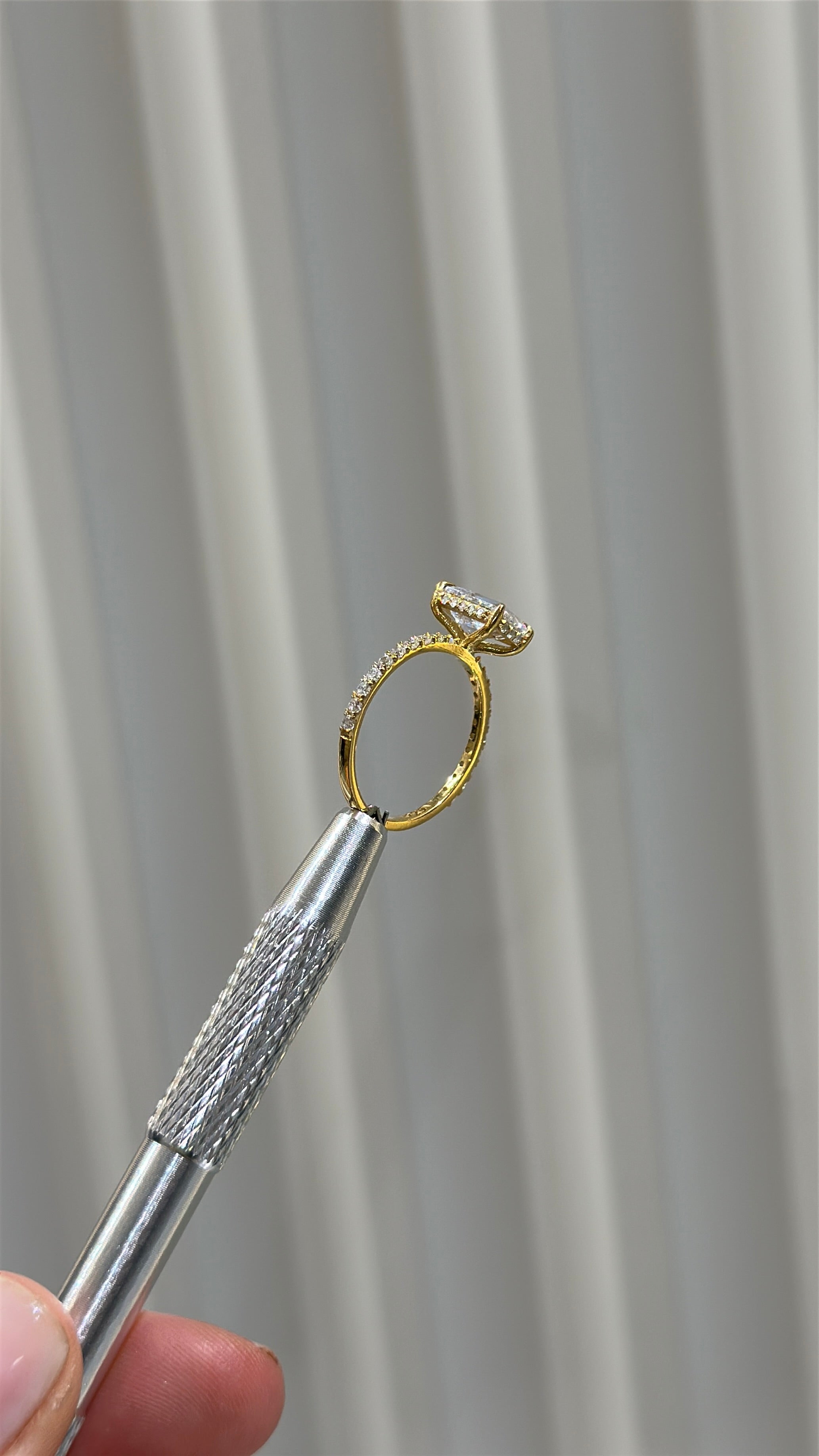 1.6CT | Emerald Cut Eternity Ring