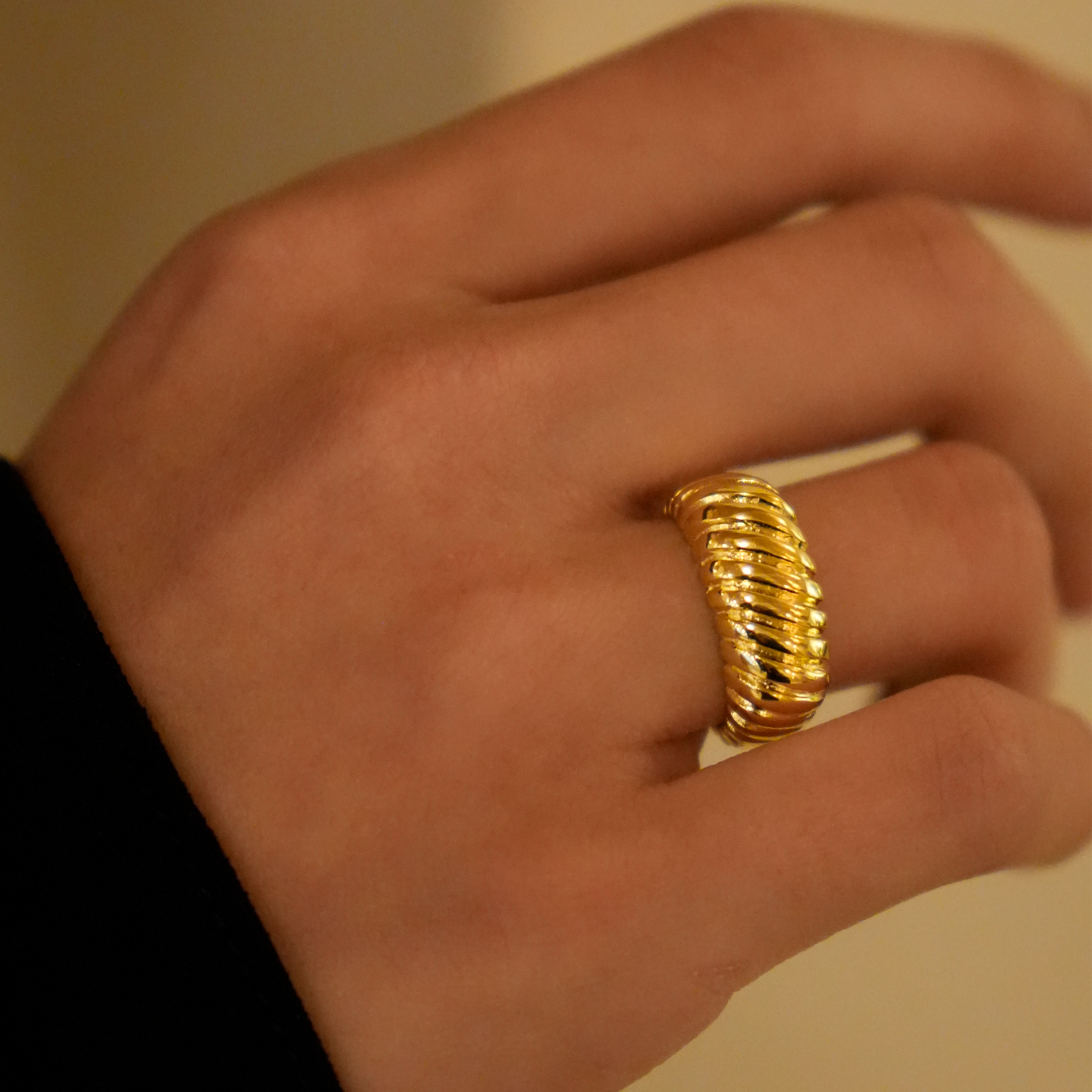 Nivra Ring