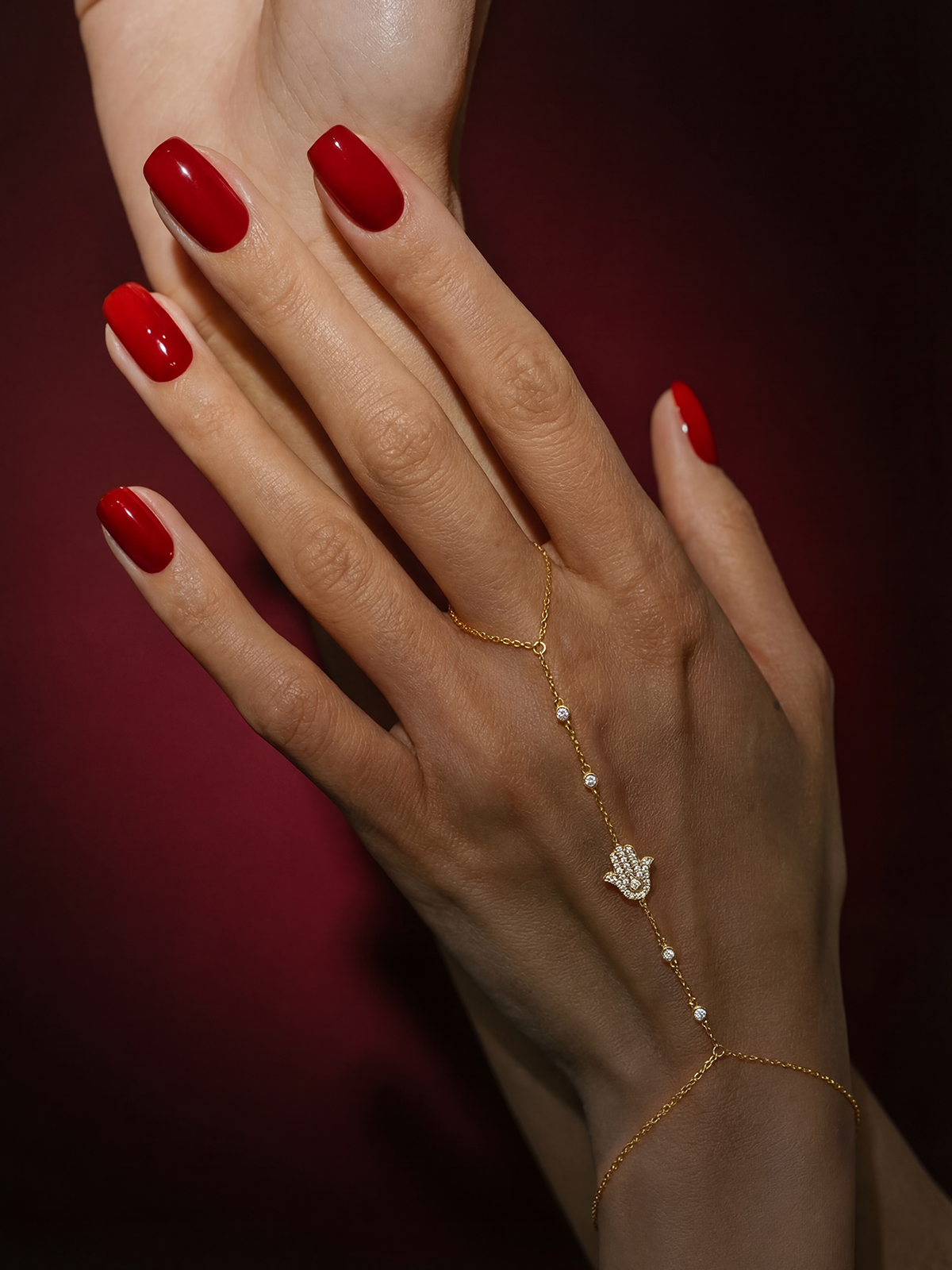 Zeraphis Hand Chain Bracelet