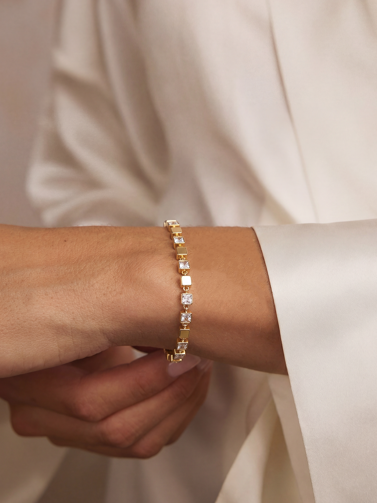Avenne Bracelet