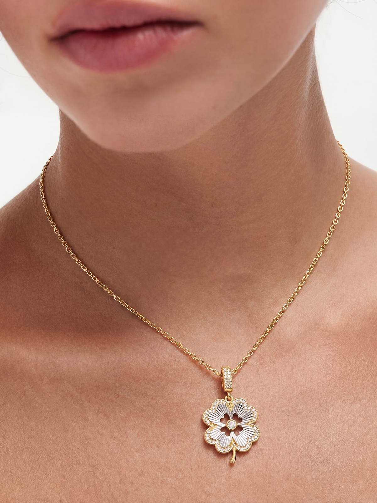 Leona Necklace