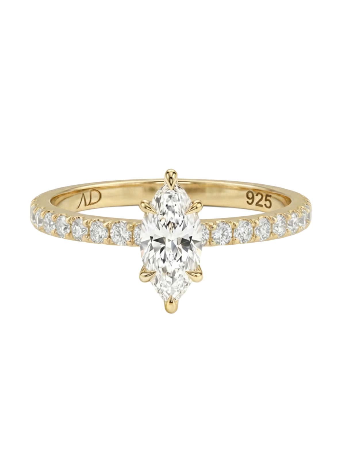 0.81CT Marquise Cut Eternity Yüzük, üç renk seçeneğiyle şıklığı en üst düzeye çıkarıyor.