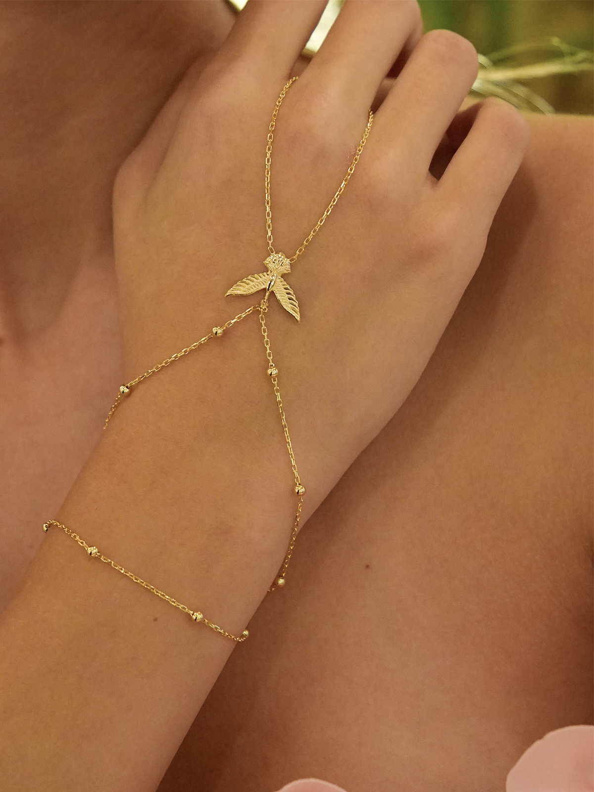 Isla Hand Chain Bracelet