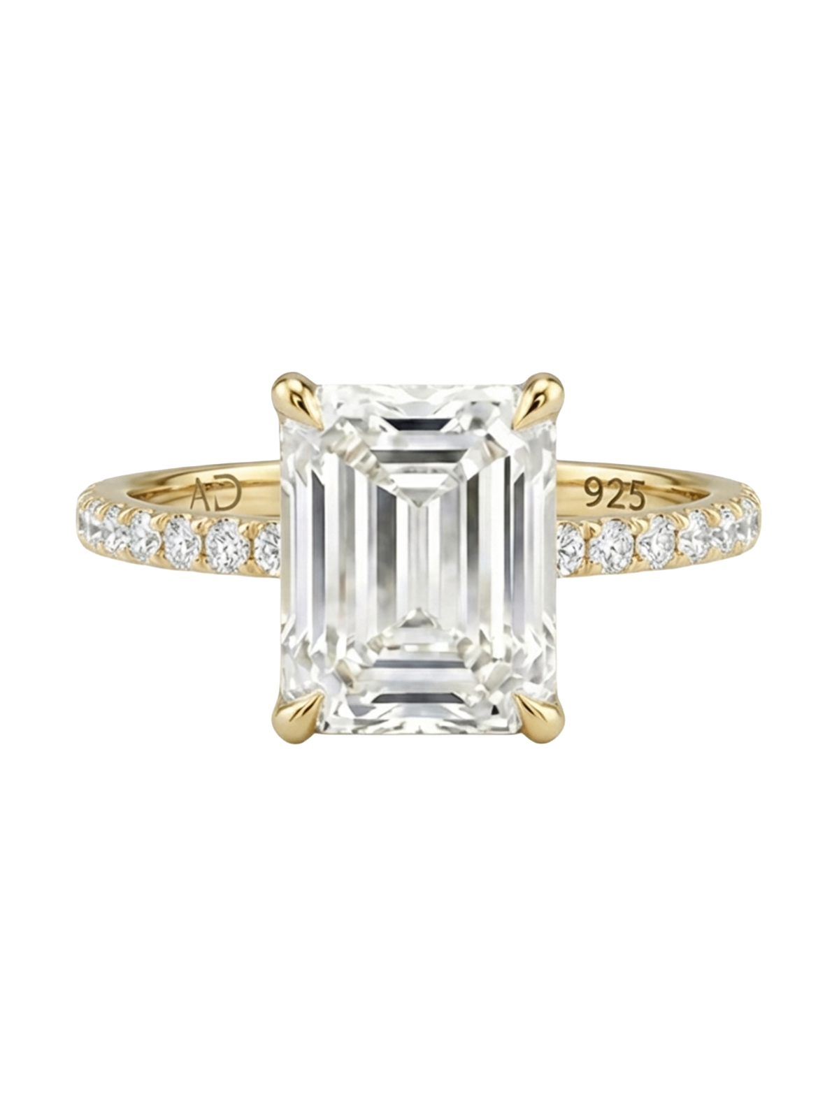 2.5CT Emerald Cut Eternity Yüzük, üç farklı renk seçeneğiyle (Altın, Gümüş, Rose Gold) modern ve estetik bir tasarım sunan zarif yüzük, her parmağa uygun konforu sağlıyor.