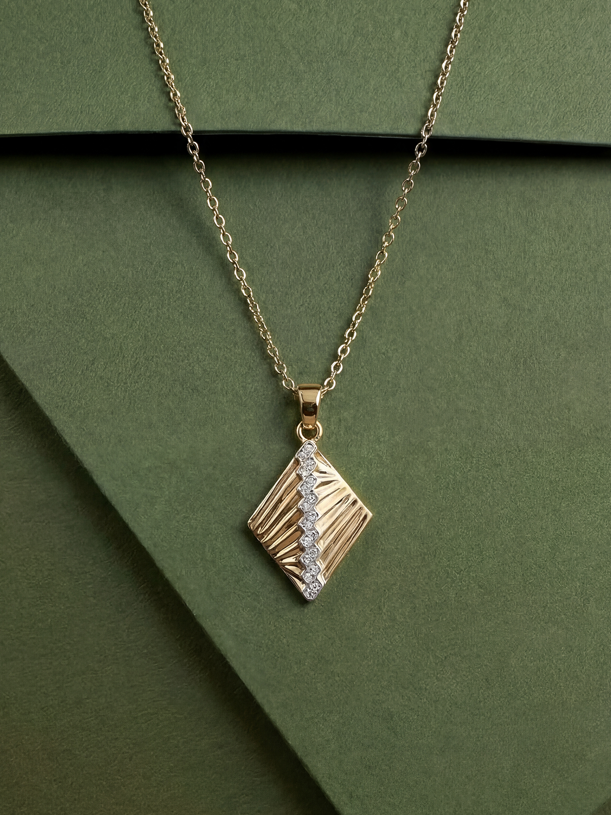 Rose Necklace