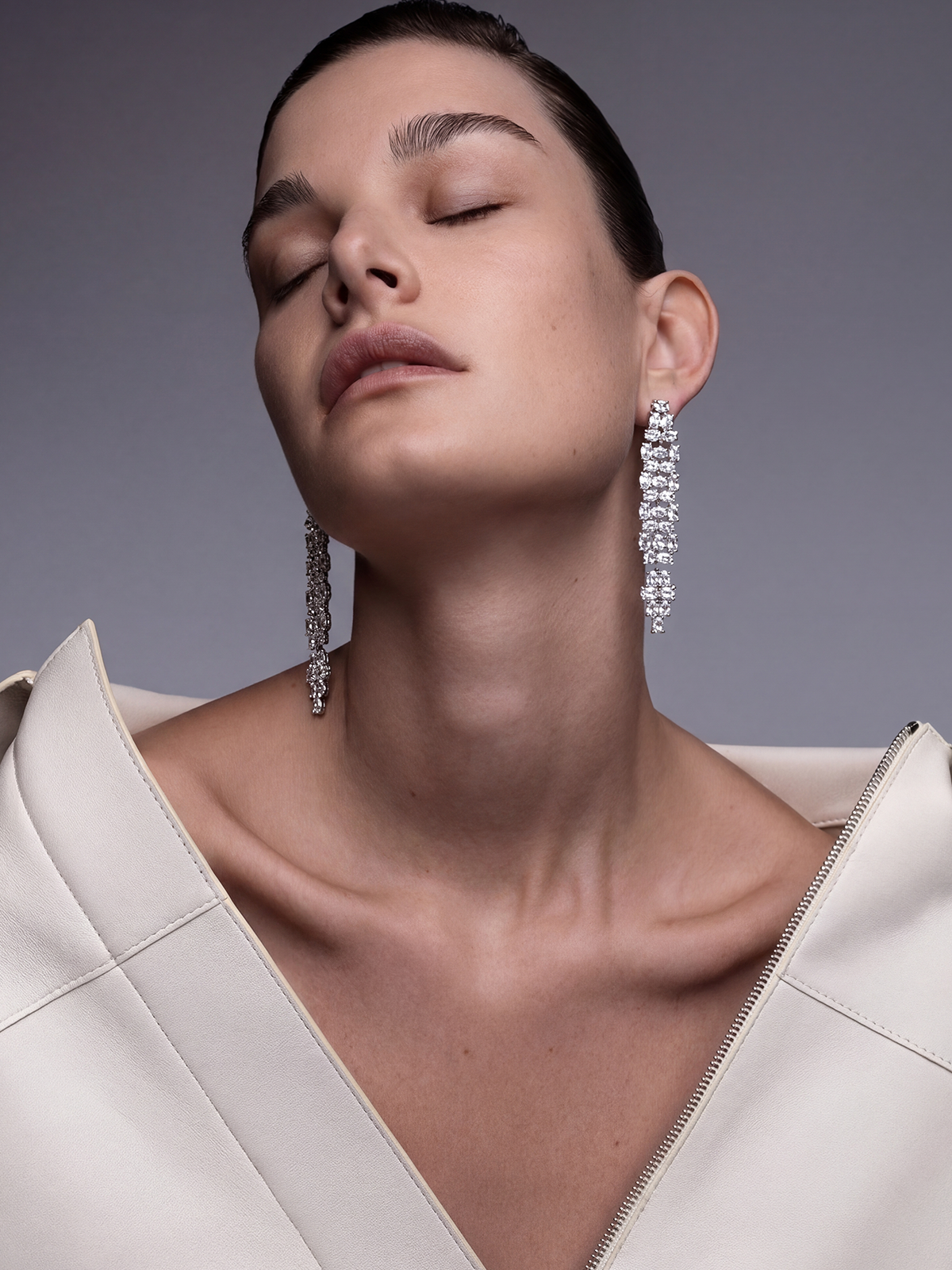 Avenisse Earrings
