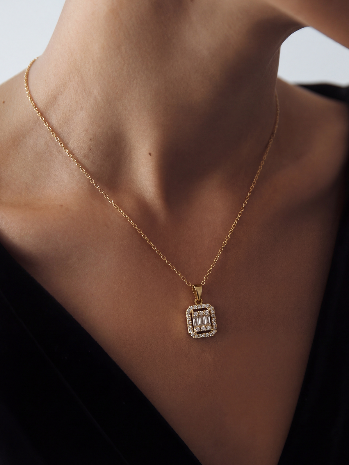 Evania Necklace