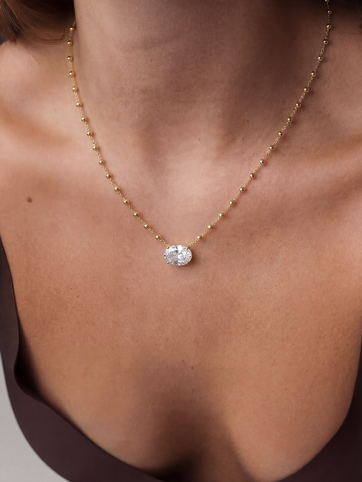 Oval Kesim Tektaş Kolye