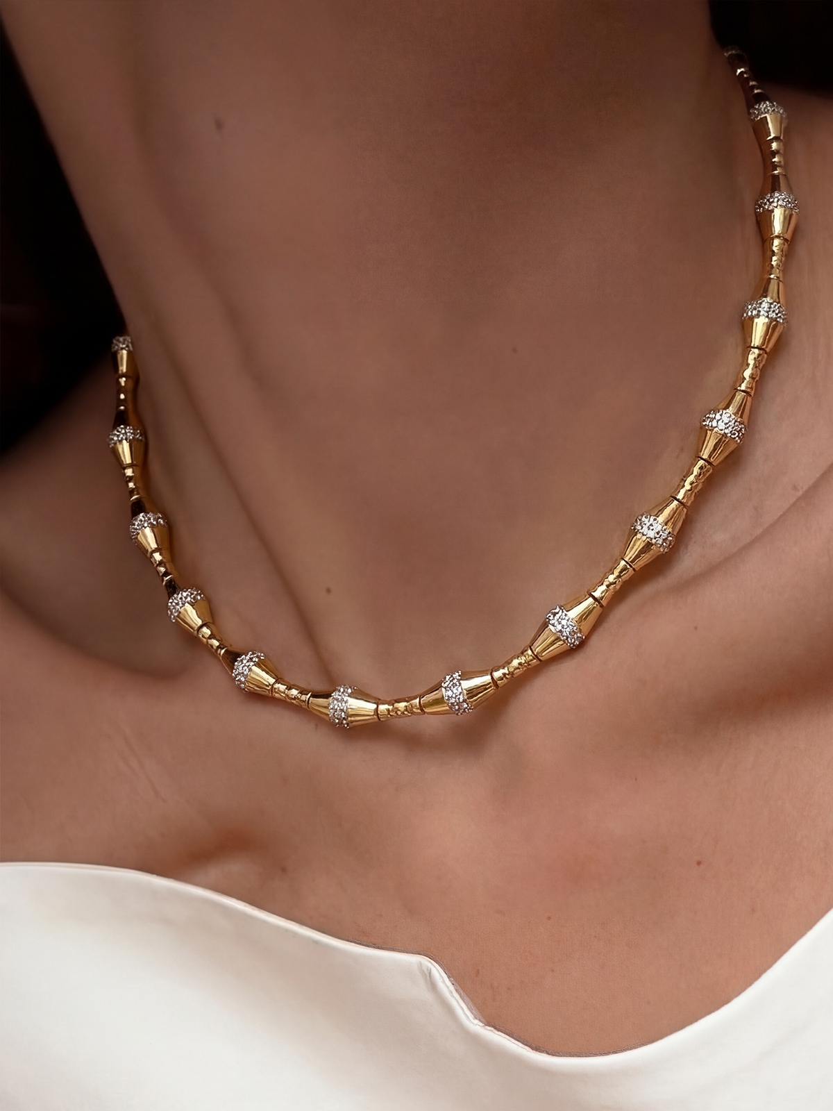 Eira Necklace