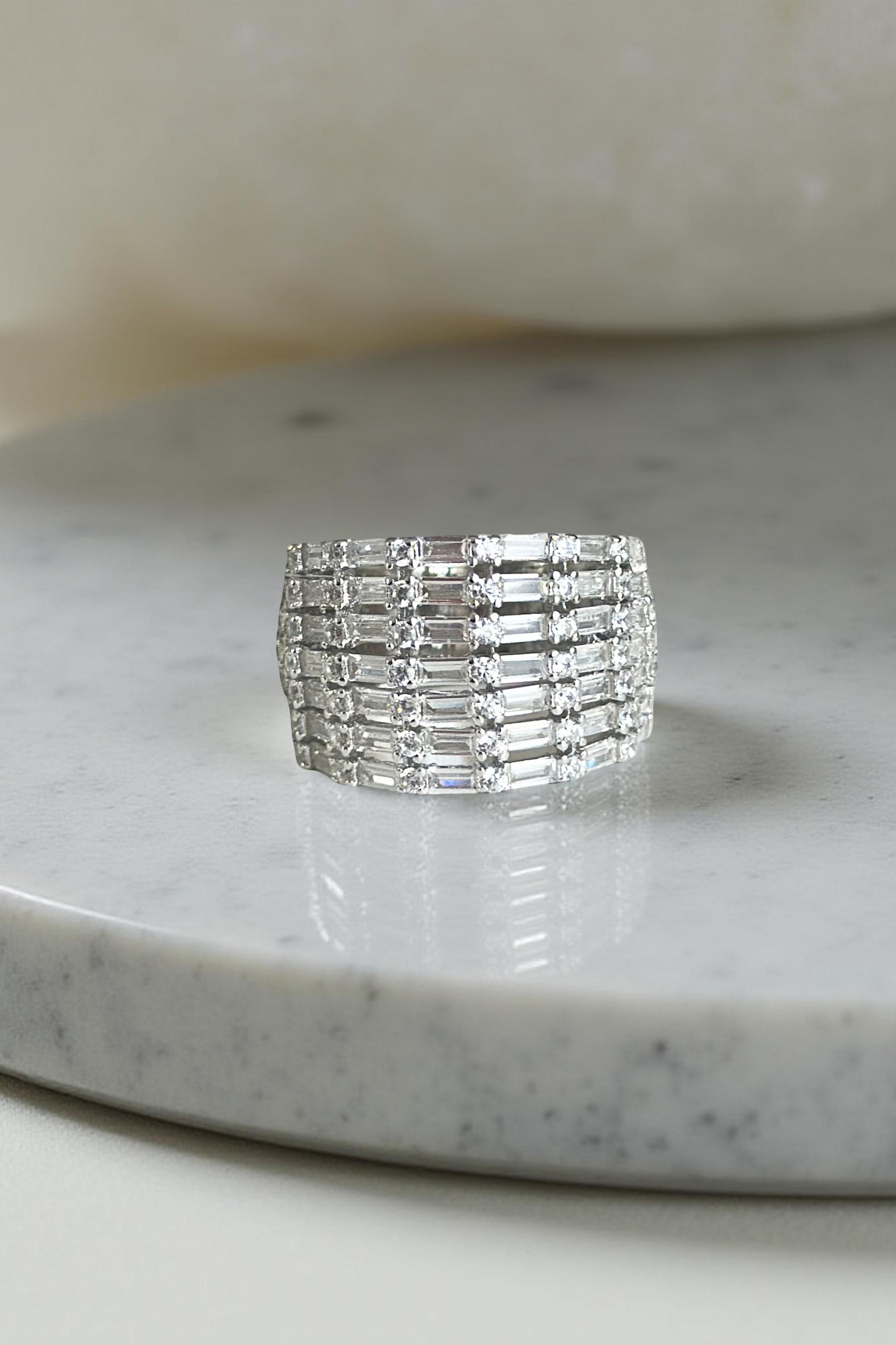 Velora Yüzük |   Luxury Jewelry by  Atelier Duygu.