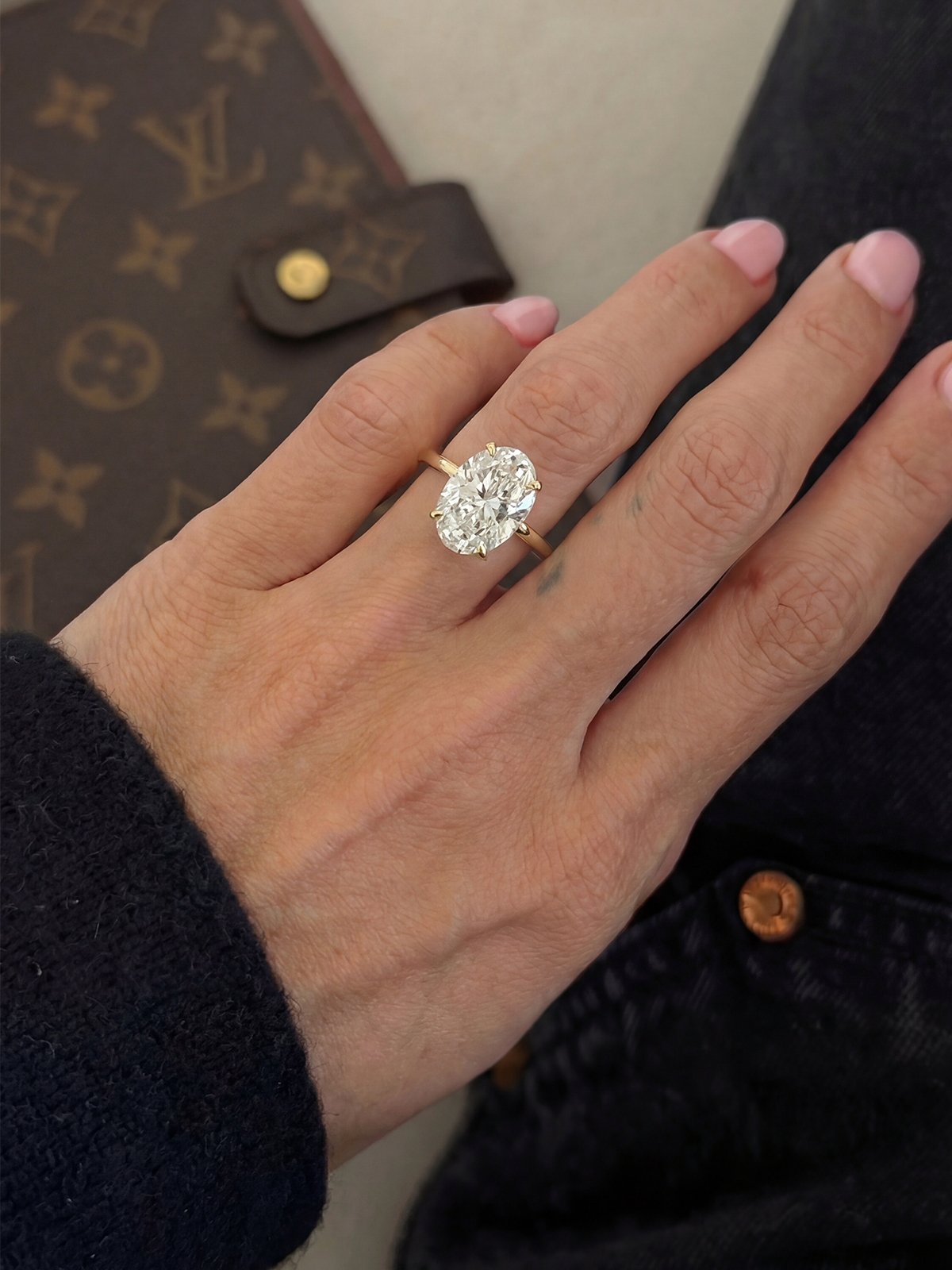 3.2CT | Oval Cut Ring
