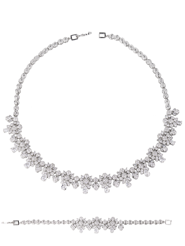 Amelia Yüzük - Şık ve zarif tasarıma sahip ayarlanabilir yüzük, yüksek kaliteli zirkon taşlarıyla oluşturulmuş.